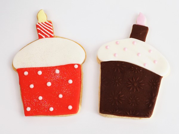 Black n Red Cakes